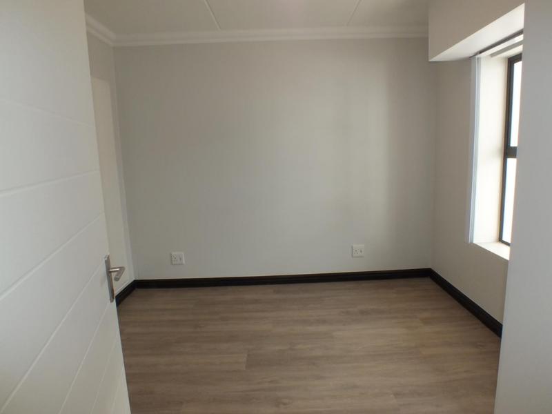 To Let 2 Bedroom Property for Rent in Buhrein Western Cape